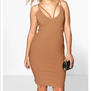 PIPER PLUS BANDAGE DRESS-BOOHOO